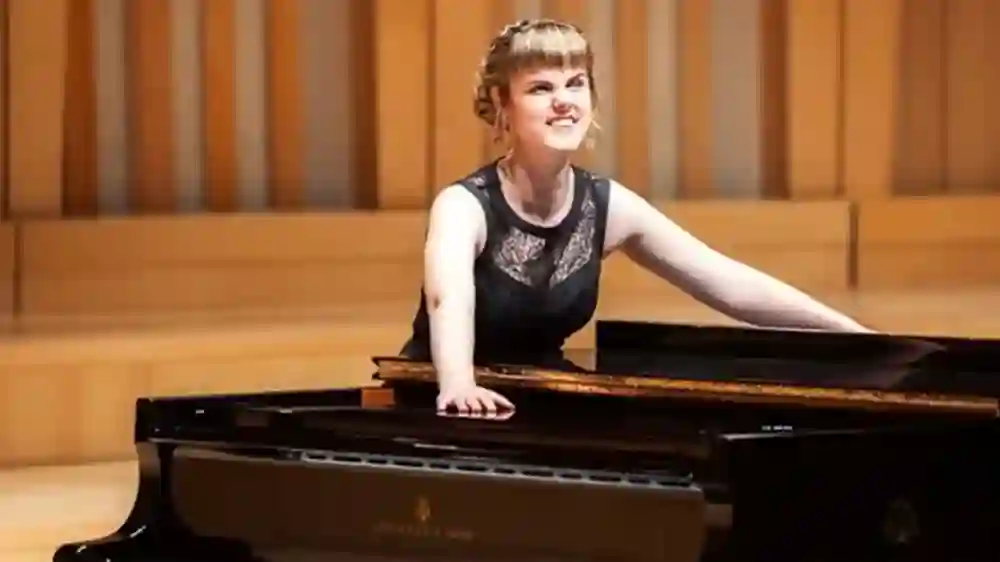 Blind Piano Player Who Stunned The World With Just Sound